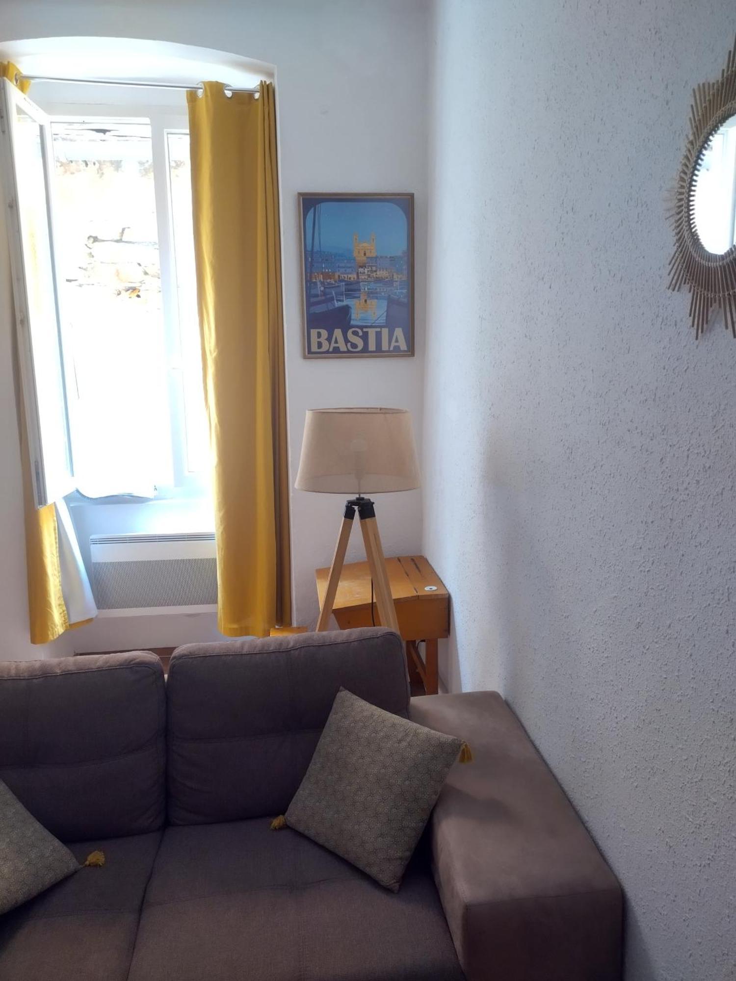 Meuble En Plein Centre De Bastia * Bastia (Corsica)