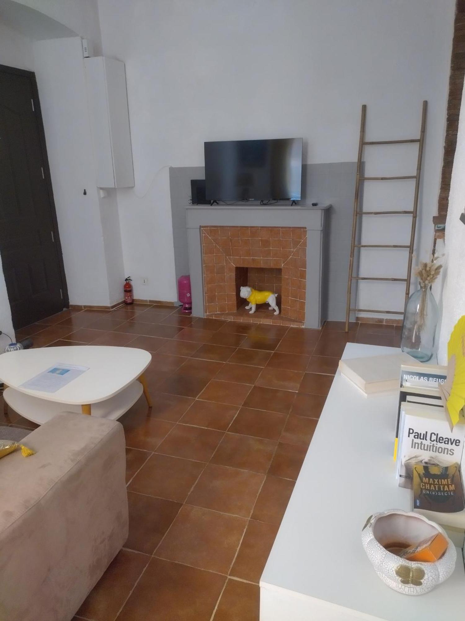 Meuble En Plein Centre De Bastia